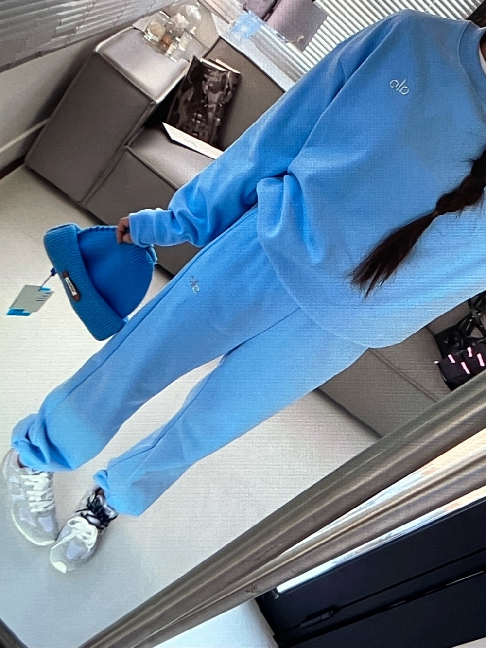 ALO Yoga Women's Light Blue 2-Pants Matching Lounge Set Crewneck Top & Joggers - Picture 2 of 7